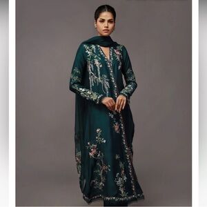 Nida Azwer